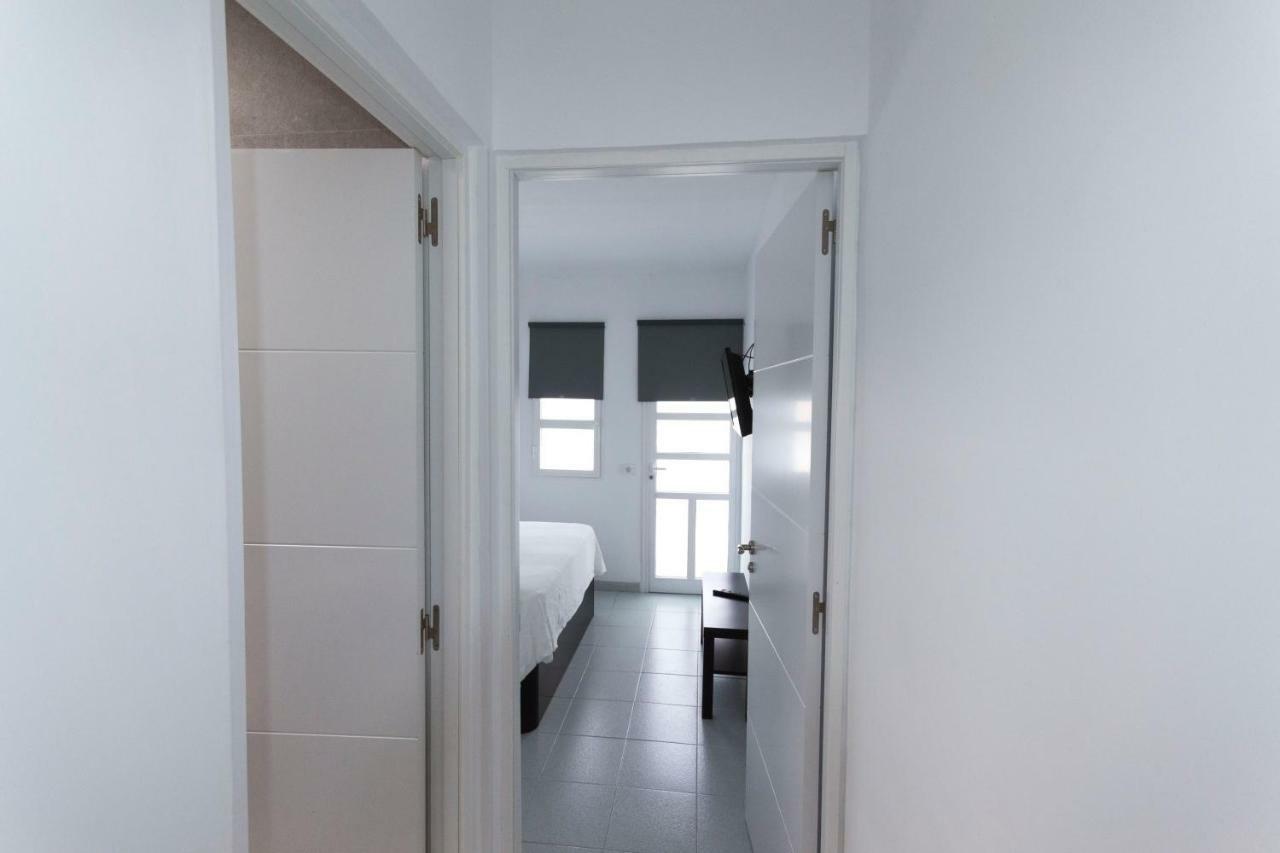 Bungalow With Terrace Near The Beach San Bartolomé エクステリア 写真